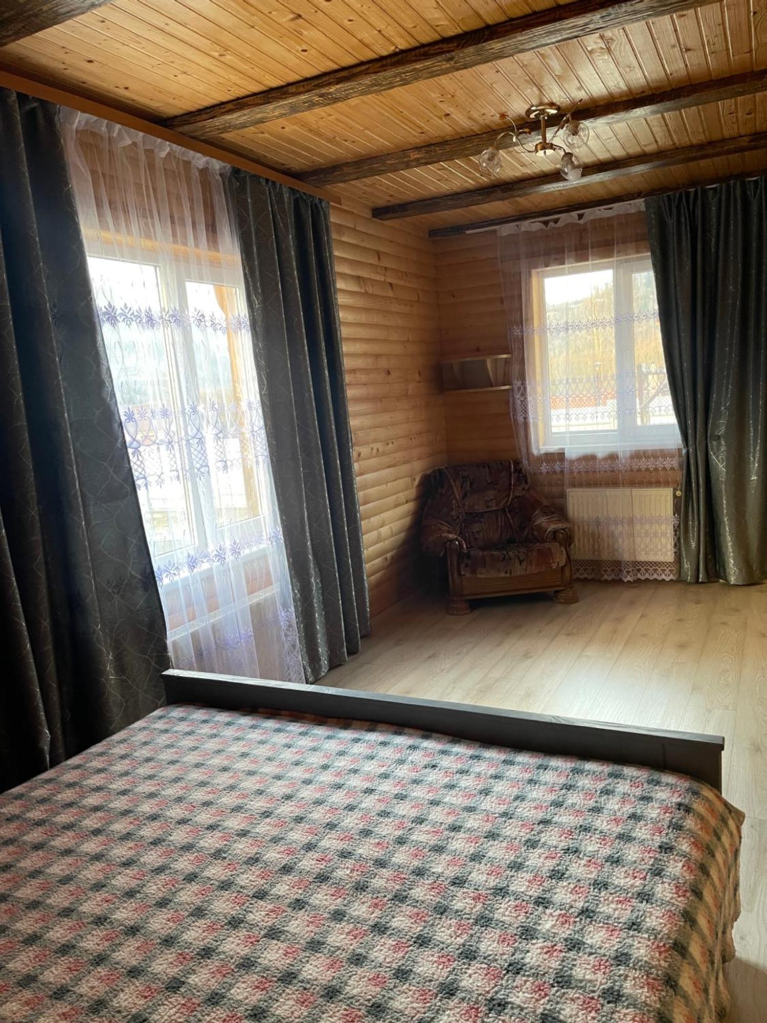 Сонячні Карпати Hotel สลาฟสเก ภายนอก รูปภาพ
