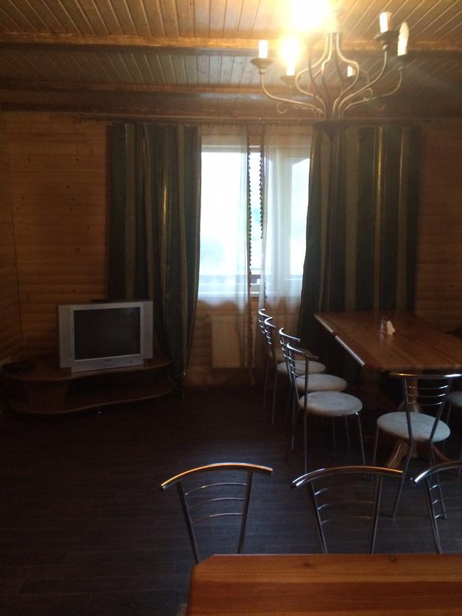 Сонячні Карпати Hotel สลาฟสเก ภายนอก รูปภาพ