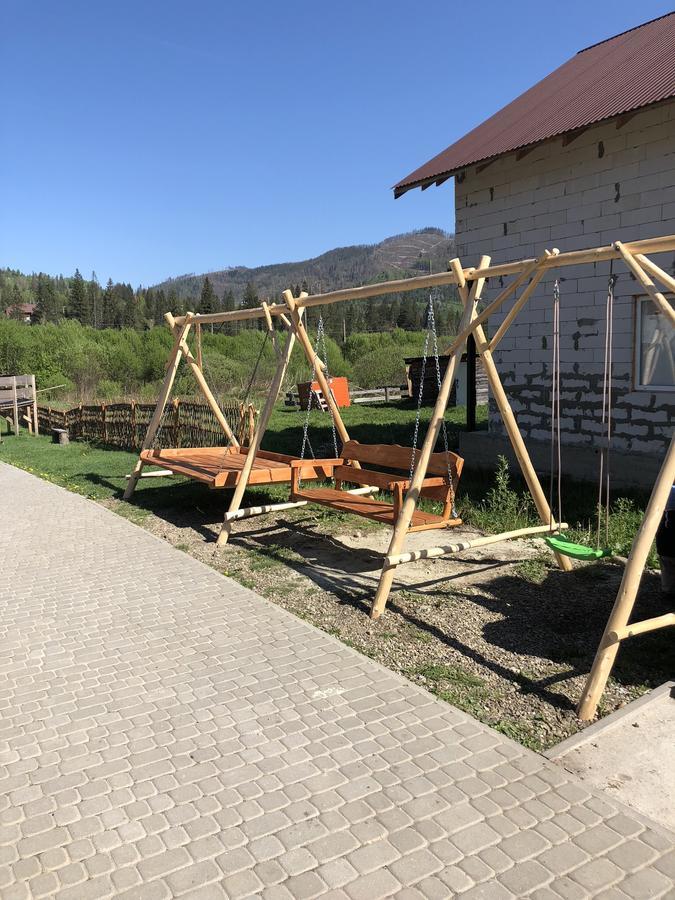 Сонячні Карпати Hotel สลาฟสเก ภายนอก รูปภาพ