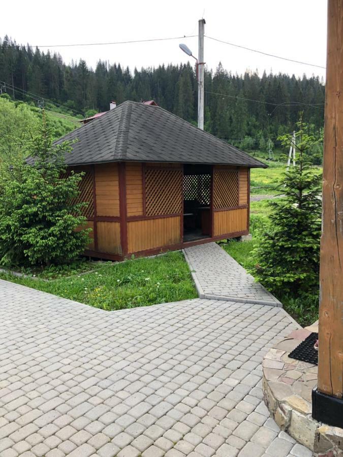 Сонячні Карпати Hotel สลาฟสเก ภายนอก รูปภาพ