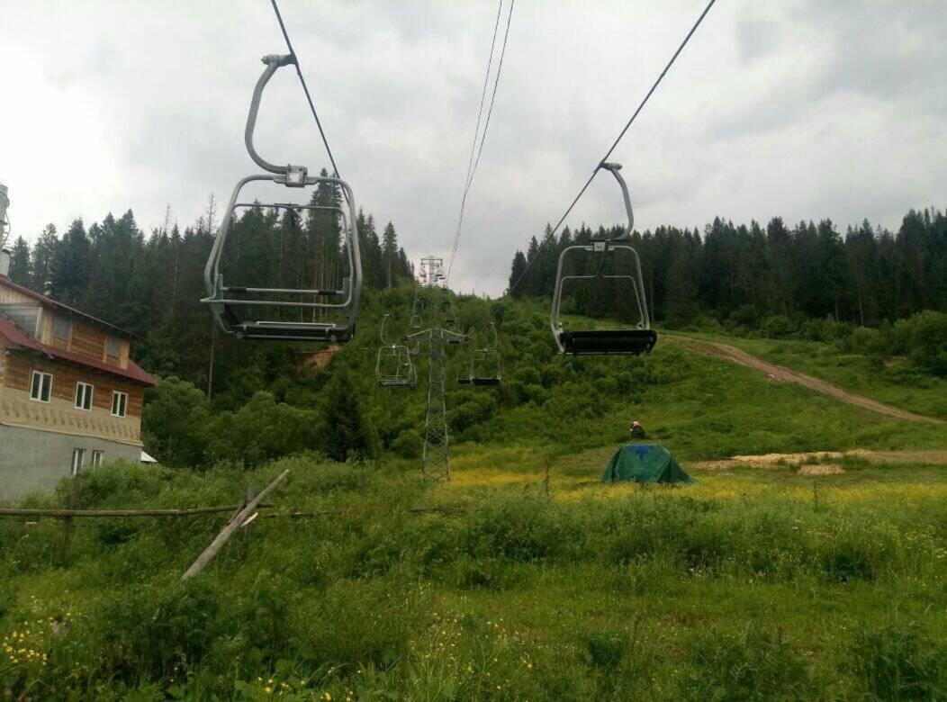 Сонячні Карпати Hotel สลาฟสเก ภายนอก รูปภาพ